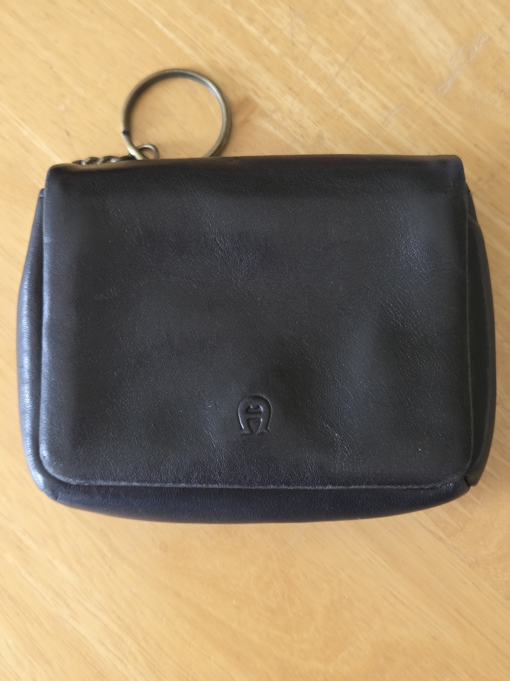 VINTAGE ETIENNE AIGNER LEATHER KEYCHAIN WALLET